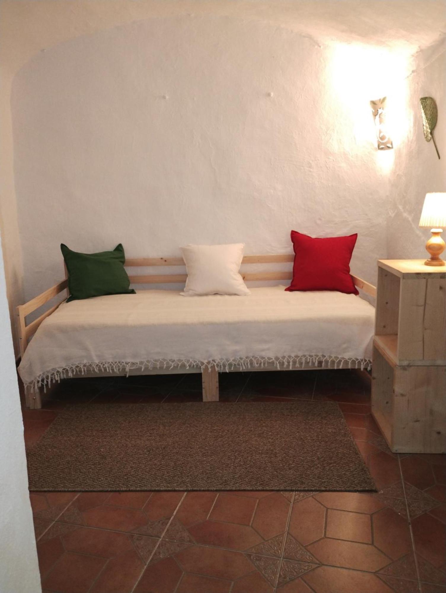 Holiday home Cueva Alfano Freila